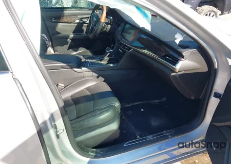 2018 Cadillac Ct6 Luxury z USA, uszkodzony, nr VIN 1G6KC5RX8JU107551